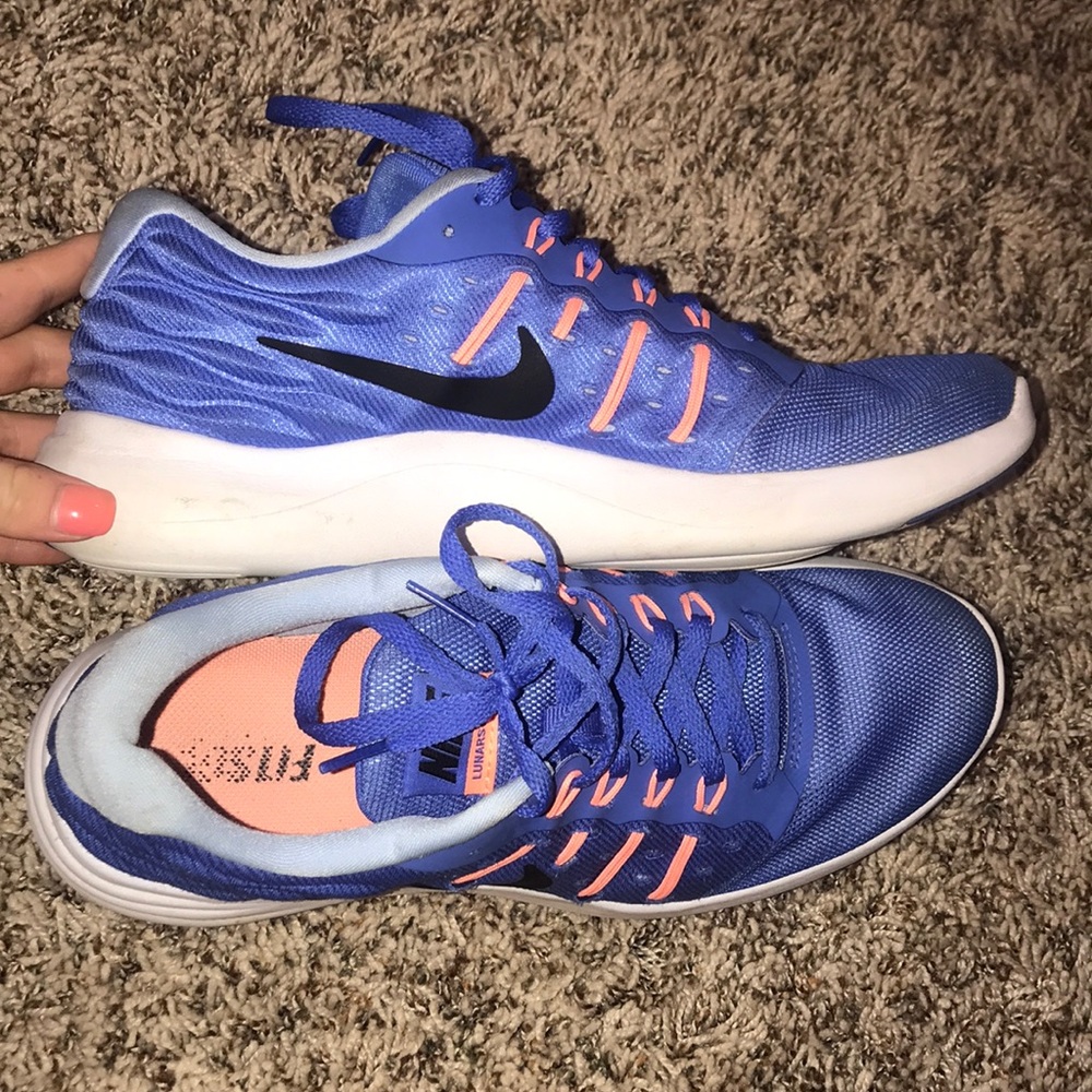 nike lunarstelos